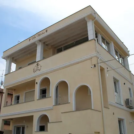 Martina Luxury * Desenzano del Garda