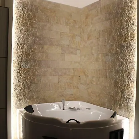 Martina Luxury * Desenzano del Garda